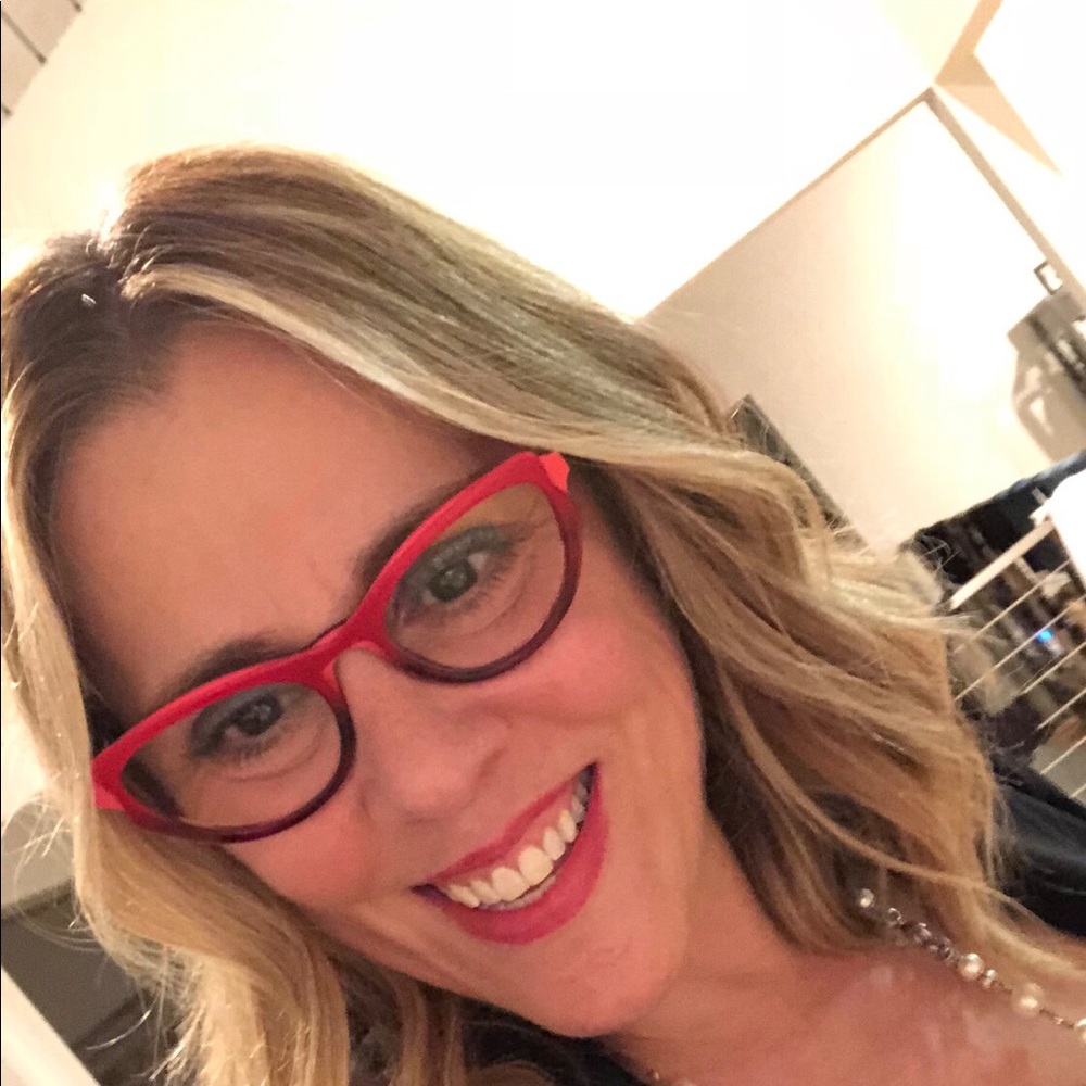 Meet your Posher, Merryl